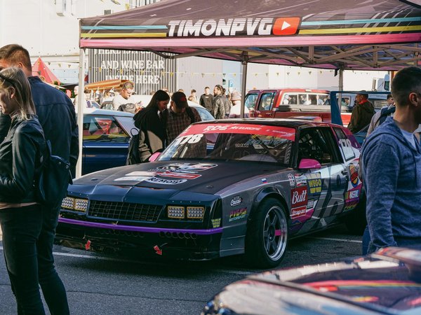 Wie tragen intelligente Verkehrssysteme zur Fahrzeugsicherheit bei?