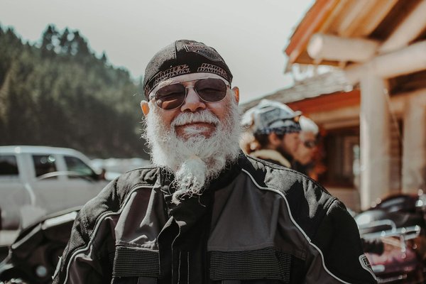 Wie tragen intelligente Verkehrssysteme zur Reduzierung von UnfÃ¤llen bei?